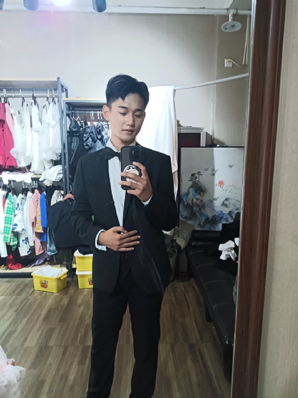 李梓宇的第一张照片--常德相亲服务中心