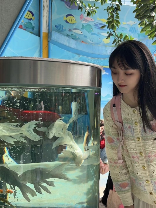 yiyi的第一张照片--常德相亲服务中心