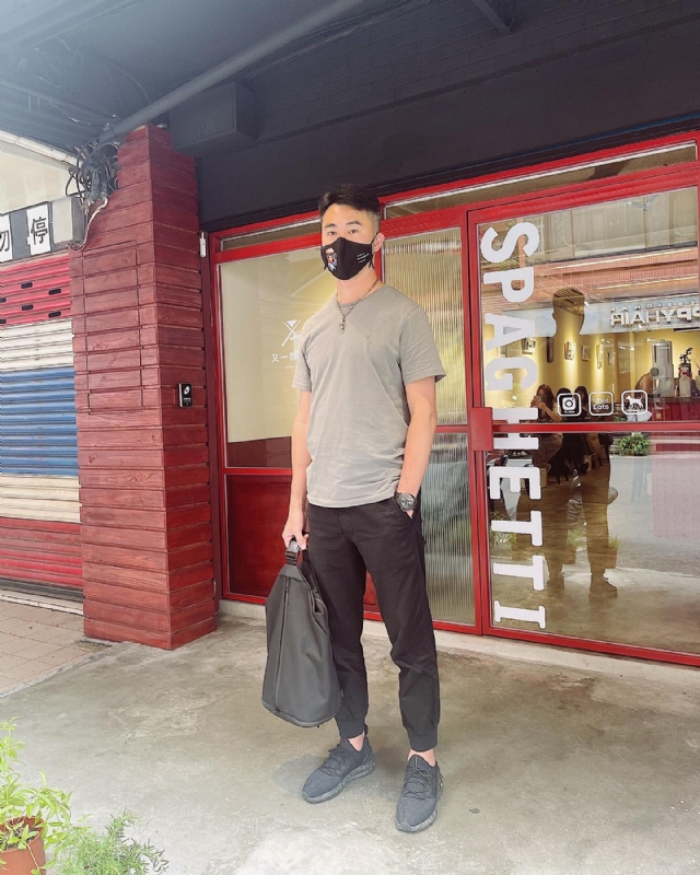 酒商安迪的第一张照片--常德相亲服务中心