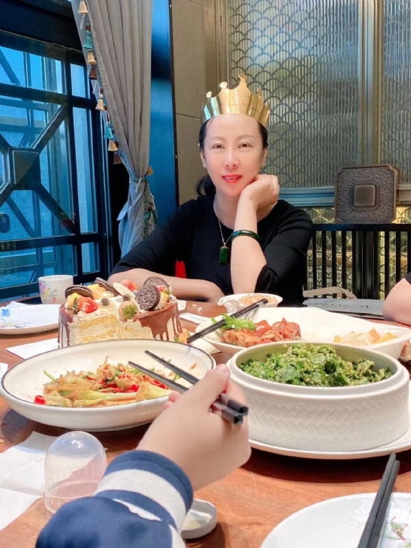 红红的第二张照片--常德相亲服务中心