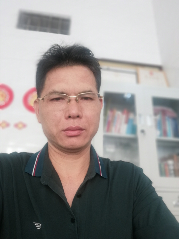 后视镜的第一张照片--常德相亲服务中心