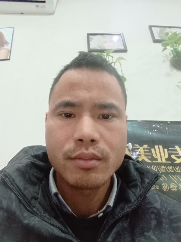 liuliyong的第一张照片--常德相亲服务中心