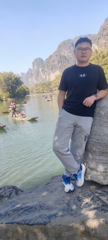 受过伤的狼的第二张照片--常德相亲服务中心
