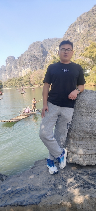 受过伤的狼的第三张照片--常德相亲服务中心