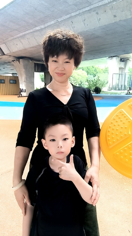 火凤凰的第二张照片--常德相亲服务中心