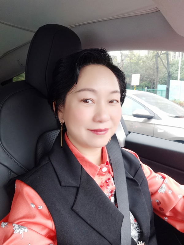 艳阳天的第二张照片--常德相亲服务中心