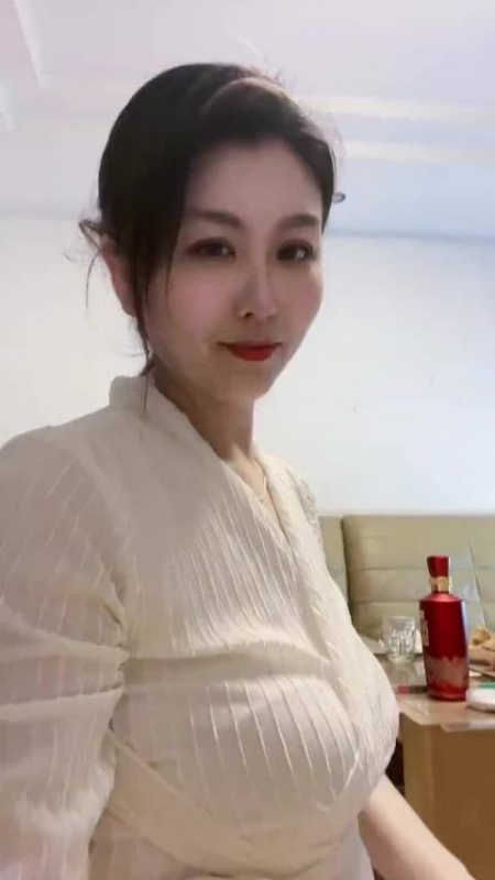 钕钕的第一张照片--常德相亲服务中心