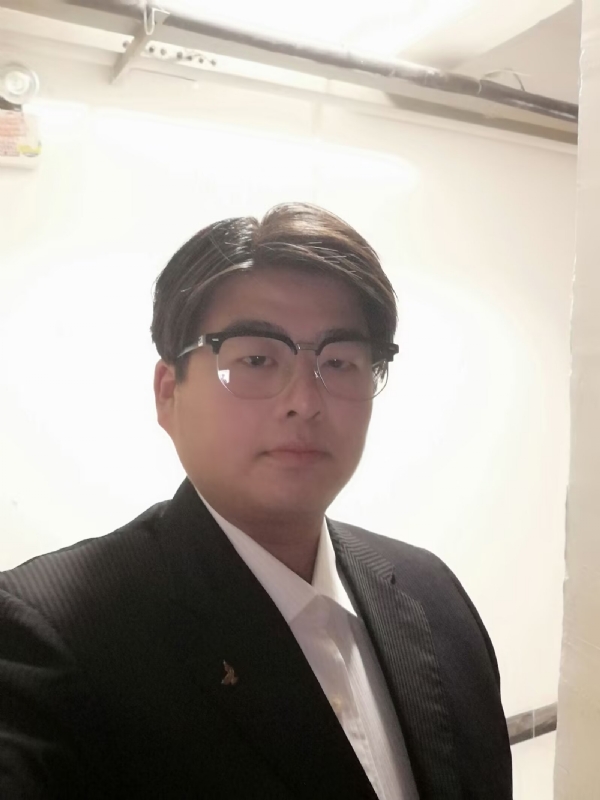 孤独一人的第一张照片--常德相亲服务中心