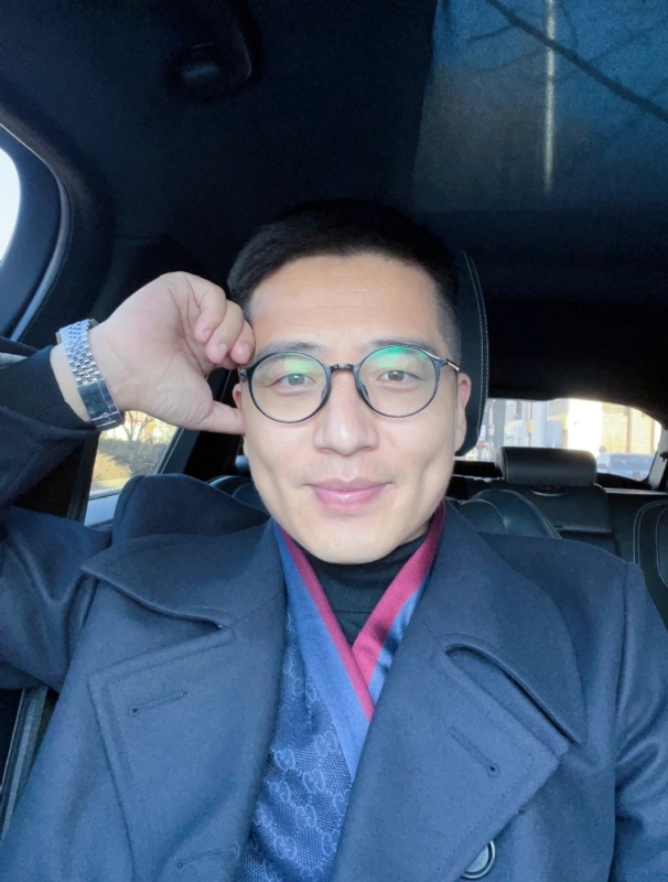 只为与你相遇的第二张照片--常德相亲服务中心