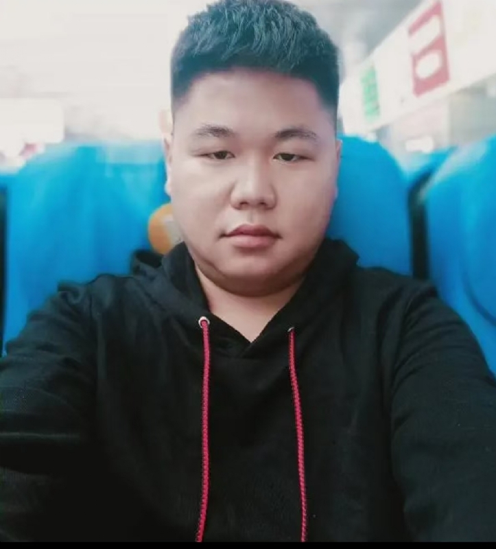 黄斌的第一张照片--常德相亲服务中心