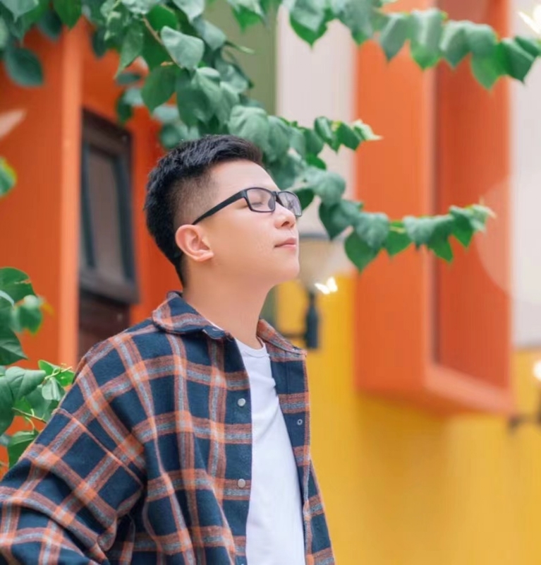 版本之子的第一张照片--常德相亲服务中心