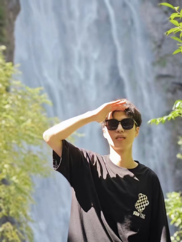 大橙子的第一张照片--常德相亲服务中心