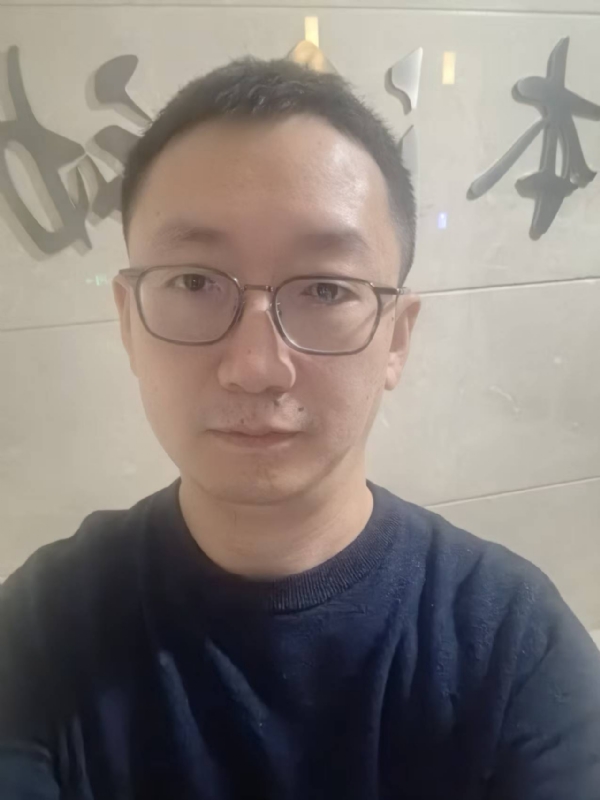月亮的第一张照片--常德相亲服务中心